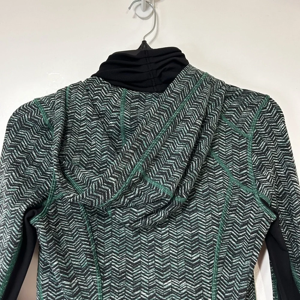 Lululemon Daily Practice Jacket Athleisure Training Sea Mist Deep Green Size 4 - Picture 14 of 16